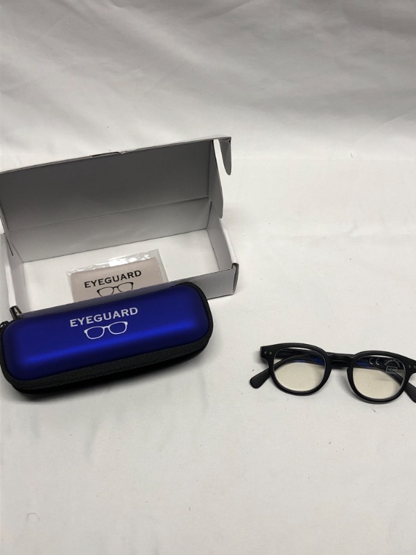 Photo 1 of ANTI BLUE LIGHT GLASSES WITH CASE 5-12 YEARS OLD +0.00