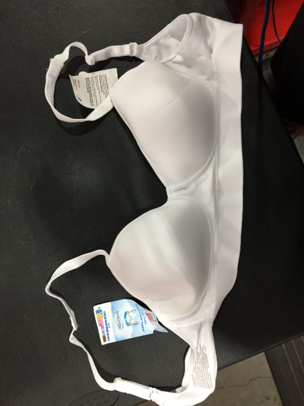 Photo 1 of Hanes Women's Smoothtec Foam Wireless Bra G199 White M