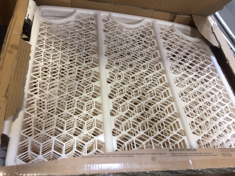 Photo 1 of Evenflo Versatile Play Space (Cream)