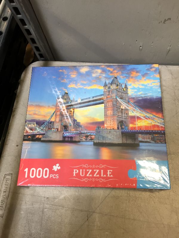 Photo 3 of Garlictoys Jigsaw Puzzles 1000 Pieces for Adults Tower Bridge para adultos Challenging Magical Youth Friends Family Fun Game Toy Gift
(factory sealed)