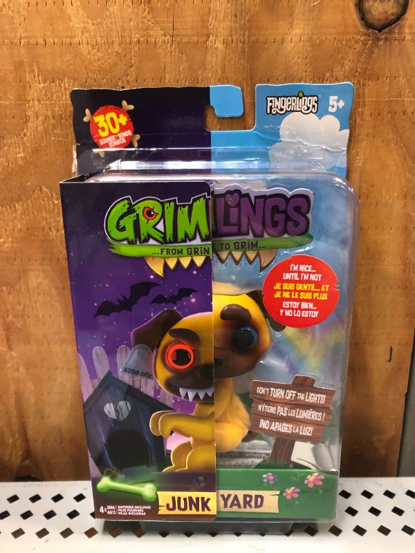 Photo 2 of  2 pack Fingerlings Grimlings Junk Yard Figure [Pug]
