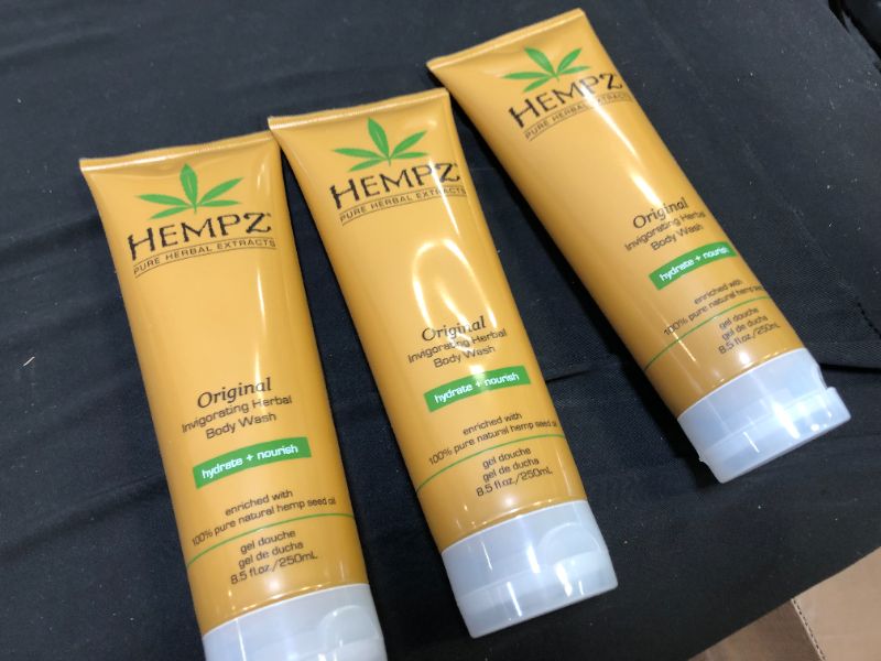 Photo 2 of 3 PACK Hempz Original Invigorating Herbal Body Wash Unisex Body Wash 8.5 oz
