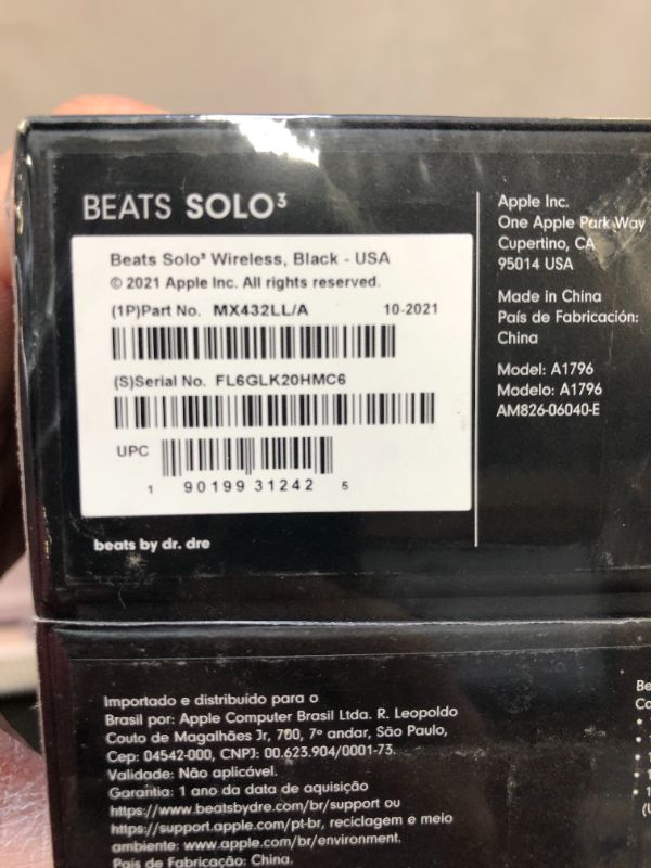 Photo 3 of Beats Solo3 Wireless On-Ear Headphones - Apple W1 Headphone Chip, Class 1 Bluetooth, 40 Hours of Listening Time, Built-in Microphone - Black (Latest Model)
