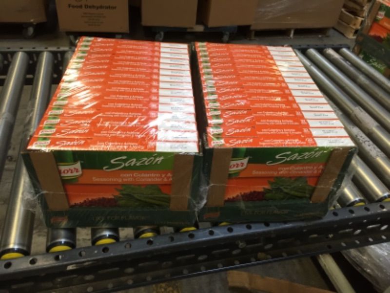 Photo 1 of 30 BOXES Knorr Sazón Flavorful Seasoning for Sauce, Meat, Poultry, Fish, Seafood, Stews, Rice, Beans, and Other Dishes Cilantro and Achiote No Artificial Flavors 5.6 oz, 32 Count  BEST BY  10 AUG 2022
