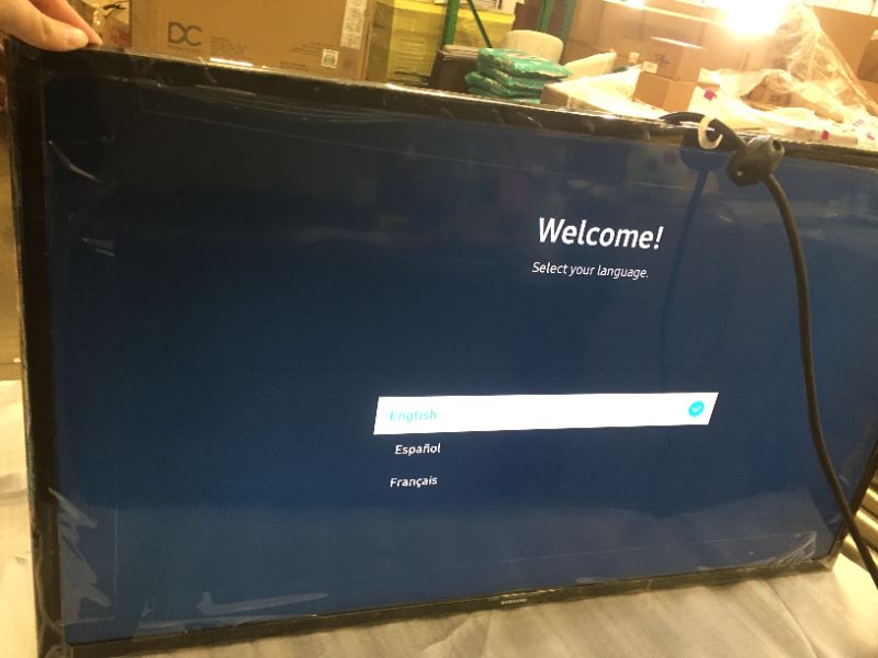 Photo 3 of SAMSUNG 40-inch Class LED Smart FHD TV 1080P (UN40N5200AFXZA, 2019 Model)

