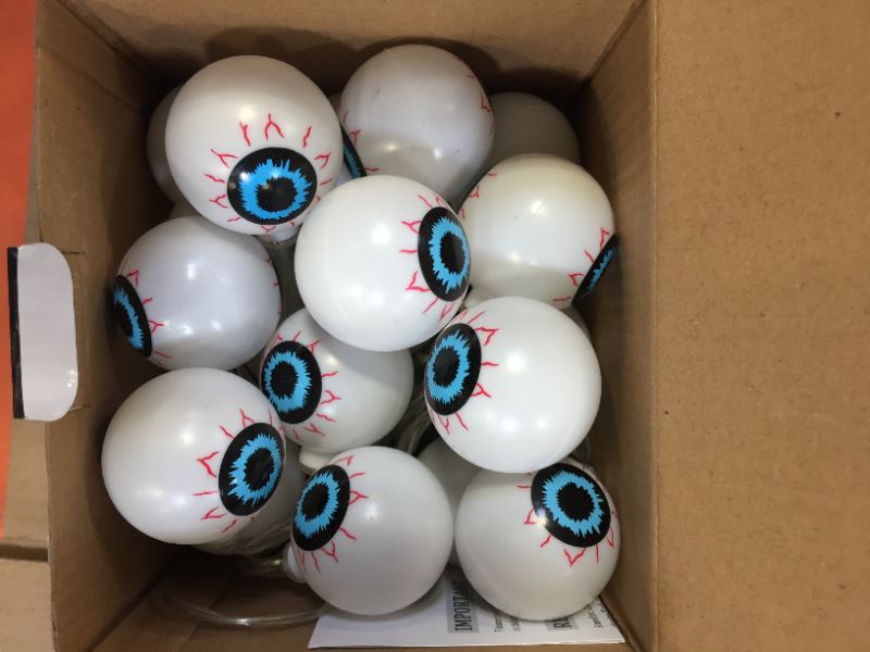 Photo 1 of Halloween Eyeball String Lights, Halloween Decoration Cute Scary with 30 LED Eyeballs?Waterproof 8 Modes Twinkle Lights?Halloween Indoor/Outdoor for Party, House, Yard, Garden Decorations (Red)