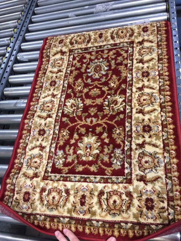 Photo 1 of Approx 2f x 3ft Area Rug 