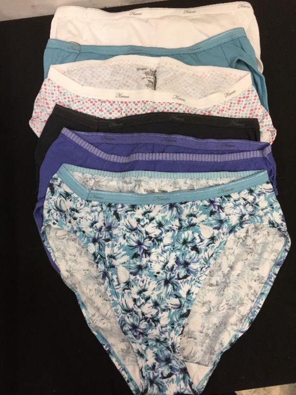 Photo 1 of 6PK WOMENS XL HANES BRIEF UNDERWEAR