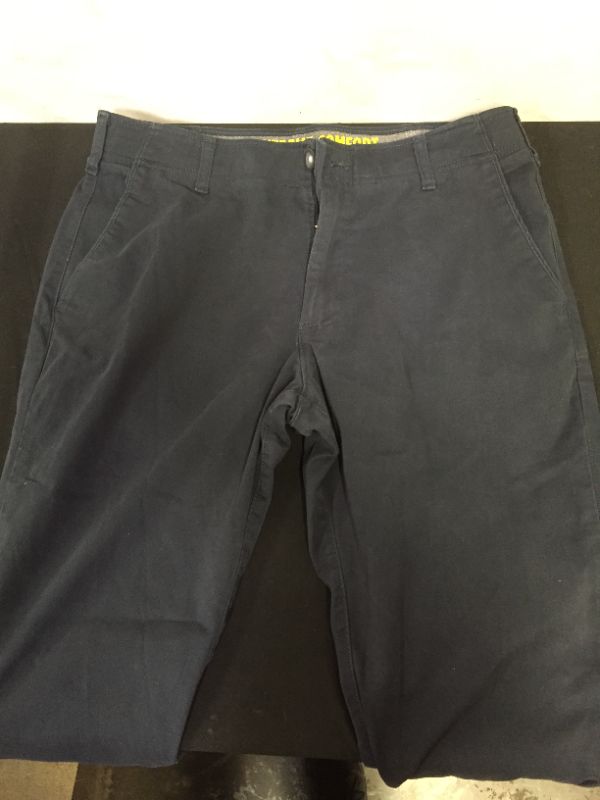 Photo 3 of Men's Lee Performance Series Extreme Comfort Khaki Straight-Fit Flat-Front Pants Navy 34X30
