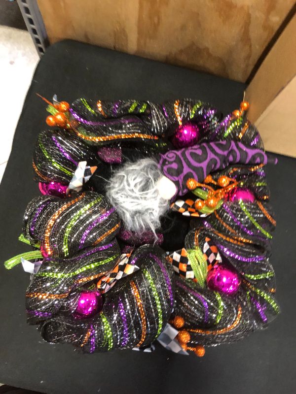 Photo 1 of HALLOWEEN wreath 