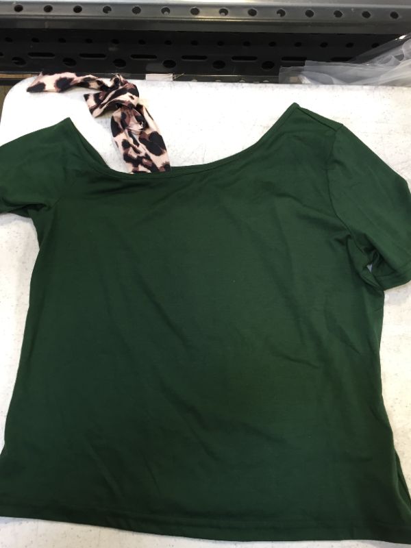 Photo 1 of womens short sleeve color green size small 