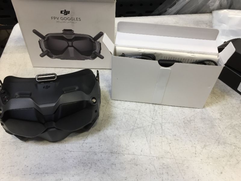 Photo 1 of DJI FPV Goggles
