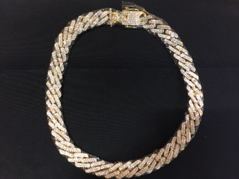 Photo 1 of faux necklace with stones on it 