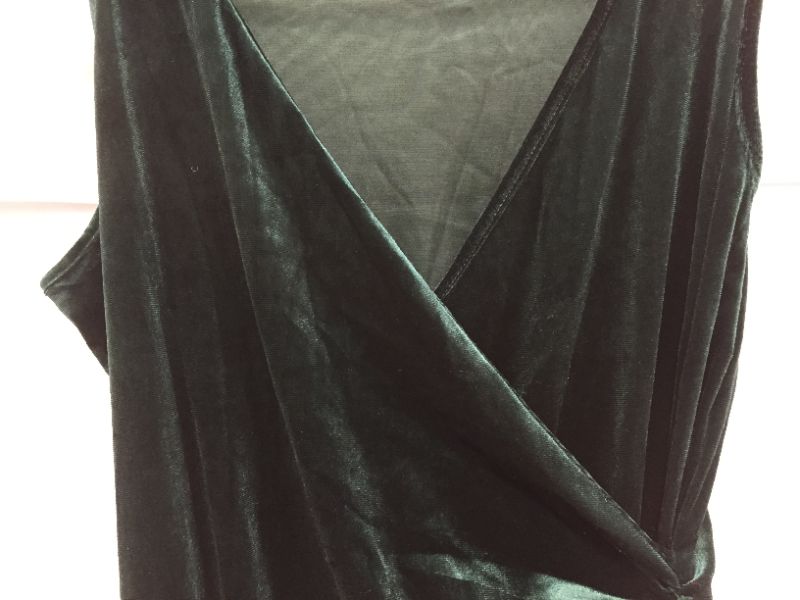 Photo 1 of GUBERRY WOMEN'S DRESS VELVET COLOR SLEEVELESS SIZE L