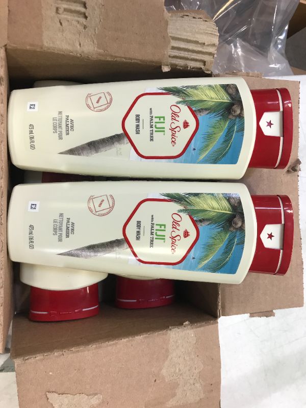 Photo 2 of 4 pcs Old Spice Body Wash for Men Fiji with Palm Tree Scent Inspired by Nature - 16 fl oz