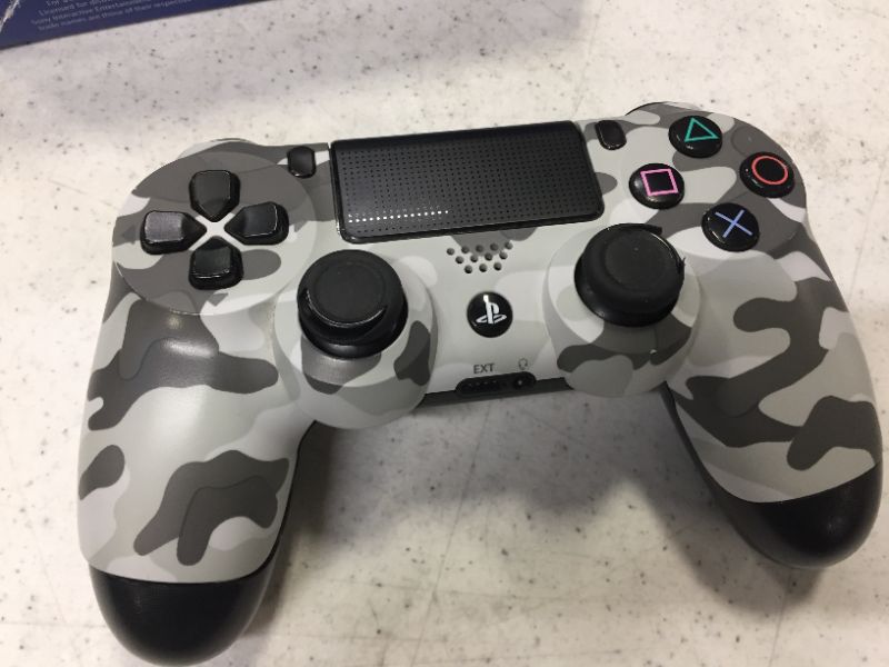 Photo 1 of dual shock 4 wireless controller 