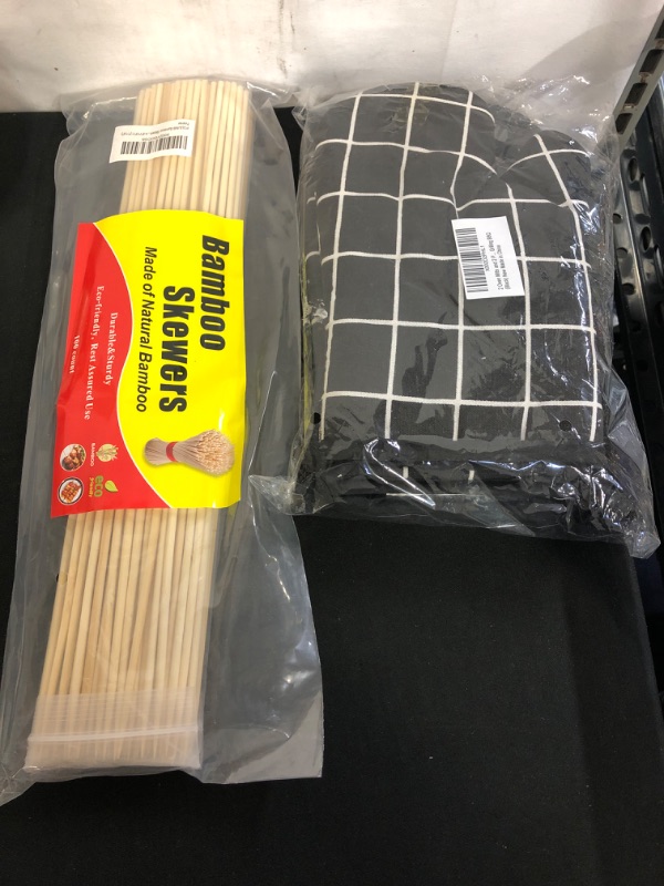 Photo 3 of 2PC LOT, KITCHEN ITEMS 
2 Oven Mitts and 2 Pot Holders Set, Soft Fabric Lining with Non-Slip Surface, Heat Resistant Kitchen Microwave Gloves for Baking Cooking Grilling BBQ (Black)

Bamboo Skewers , POLIUMB 100PCS High Quality Natural Bamboo Skewers for 