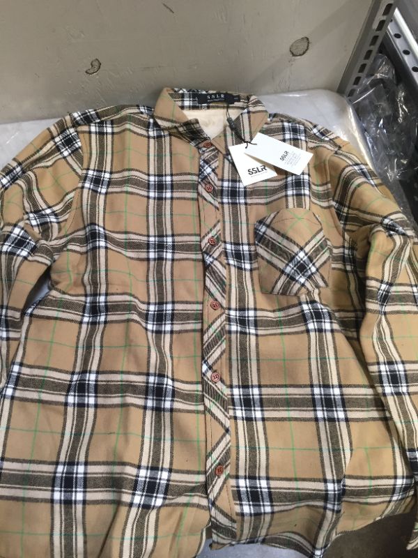 Photo 1 of Men's Flannel long sleeve shirt
size S