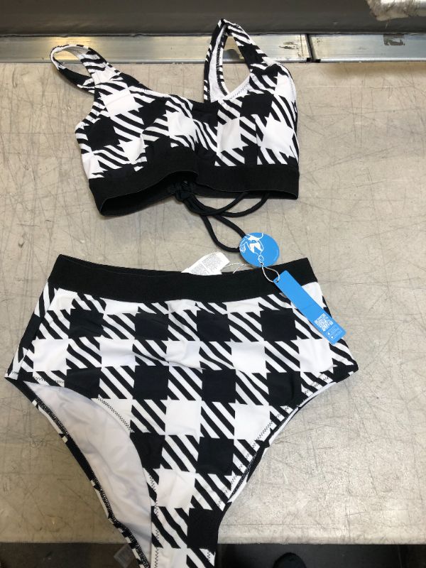 Photo 2 of Black And White Plaid High Waisted Bikini (SIZE MEDIUM)
