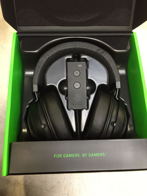 Photo 2 of Razer Kraken Tournament Edition Black Over the Ear Headsets
