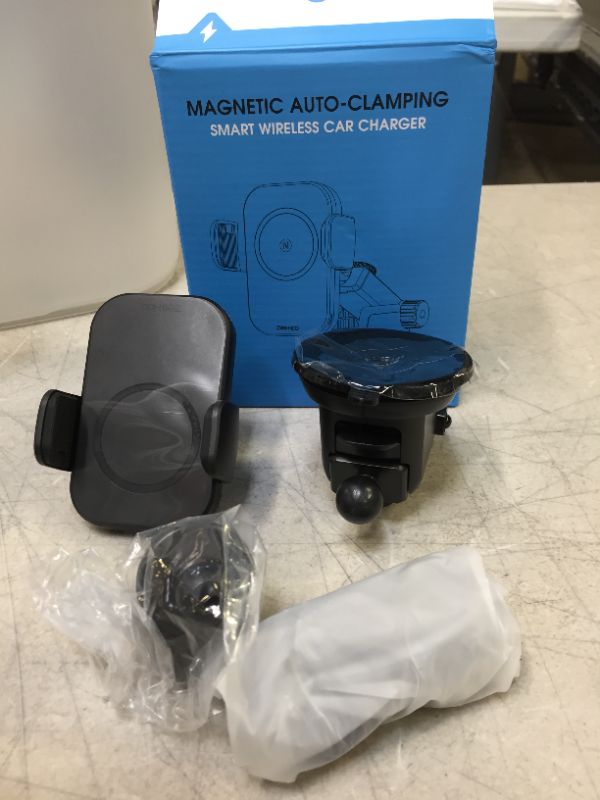 Photo 2 of zee-hoo magnetic auto clamping smart wireless car charger