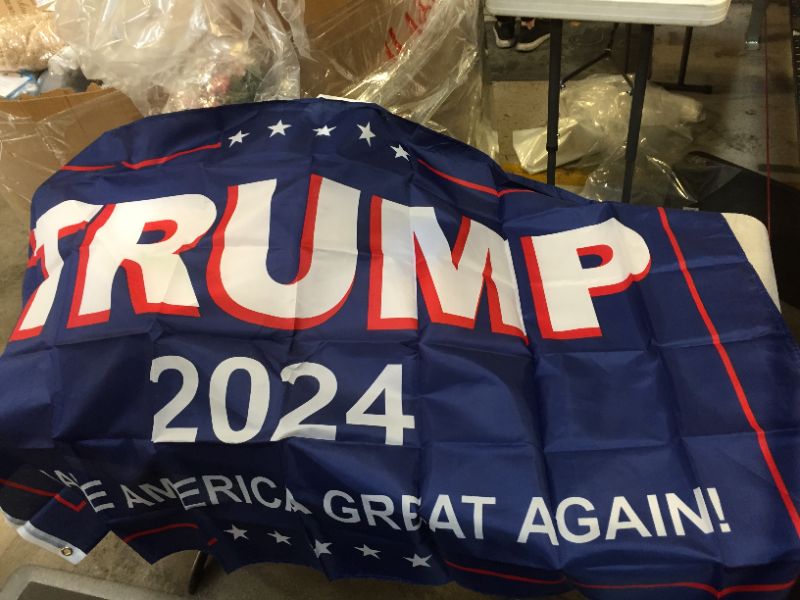 Photo 3 of 4 piece Trump 2024 Blue 100D Flag Banner 
