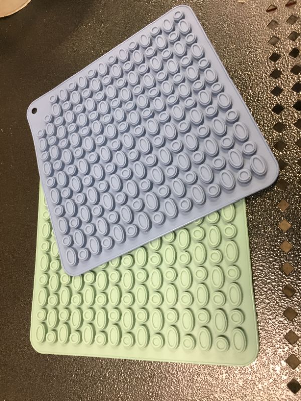 Photo 2 of 2pcs 6.6x6.6 inches SILICONE STREET. Multipurpose Silicone Mat. Trivet for Hot Pots and Pans. Hot Pad. Jar Opener. 100% BPA Free. Heat Resistant. Non-slip. 

