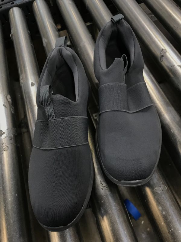 Photo 1 of CASE OF SIZE 6 GREY SOFT RUNNING SHOES