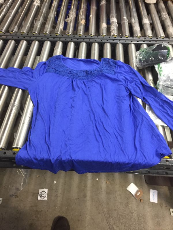 Photo 1 of Generic women's blue blouse 3X