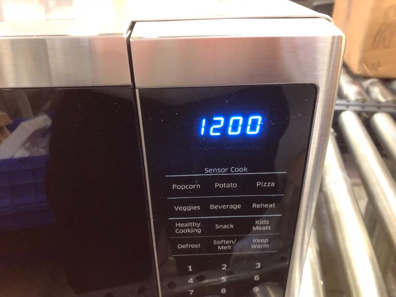 Photo 4 of 1.4 cu. ft. Countertop Microwave with Sensor Cooking in Stainless Steel
