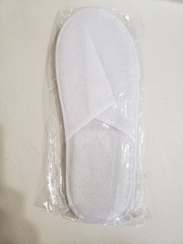 Photo 2 of 20 PAIR DISPOSABLE WHITE SLIPPERS