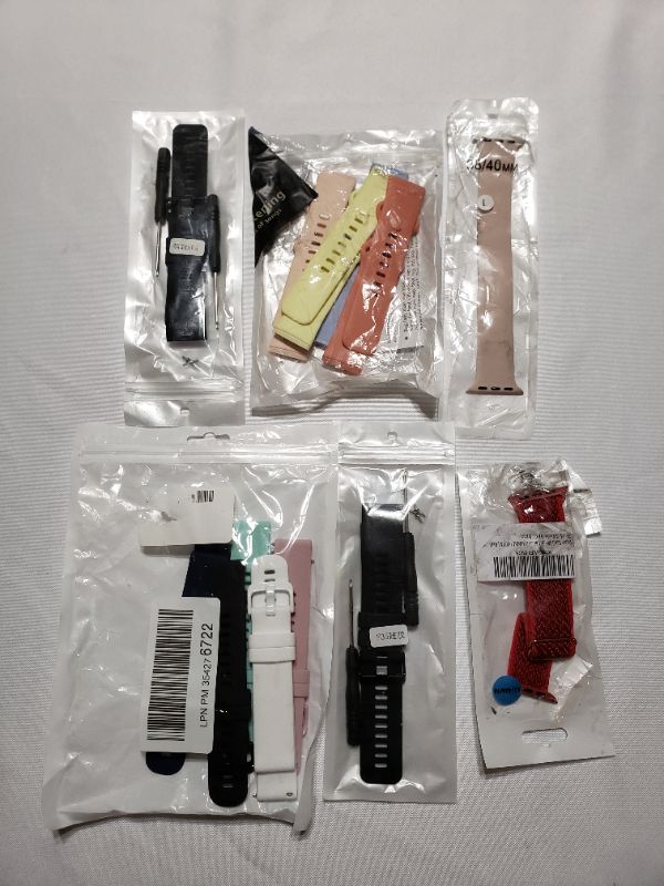 Photo 1 of VARIOUS WATCH BANDS, MANY STYLES AND COLORS, DIFFERENT MODELS.