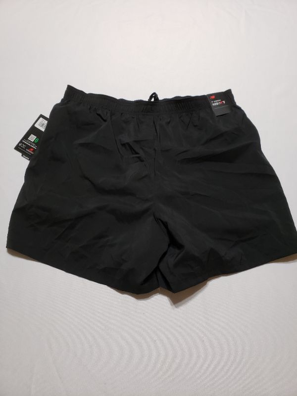 Photo 2 of New Balance Men's Accelerate 5 Inch Short
SIZE L.