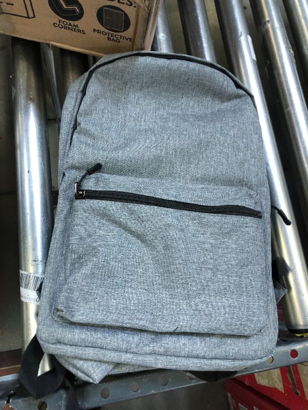 Photo 2 of 18in Gold Spinner Suitcase and Grey Backpack Combo