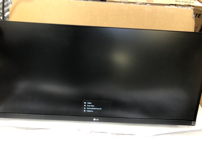 Photo 3 of LG 29'' UltraWide FHD HDR FreeSync Monitor with USB Type-C