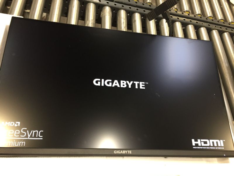 Photo 5 of GIGABYTE M32Q 32" 165Hz Gaming Monitor, 2560 x 1440 SS IPS Display, 0.8ms (MPRT) Response Time, 9?4% DCI-P3, VESA Display HDR400, FreeSync Premium, 1x Display Port 1.2, 2X HDMI 2.0