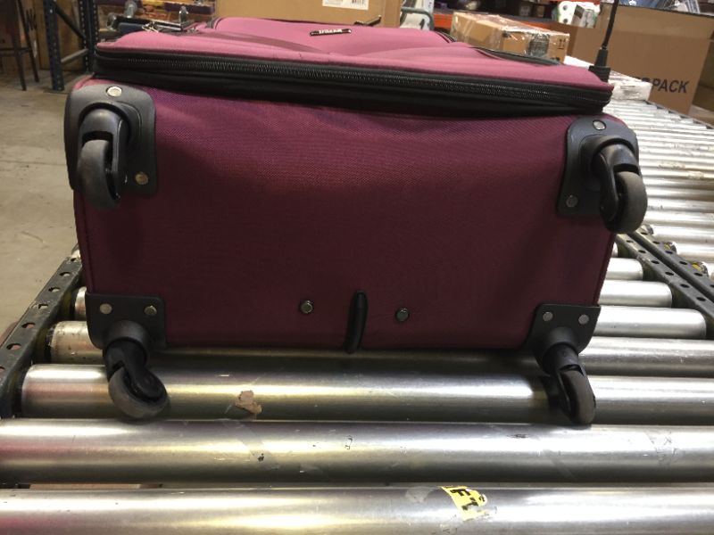 Photo 1 of 30in Large Spinner Suit Case Purple
