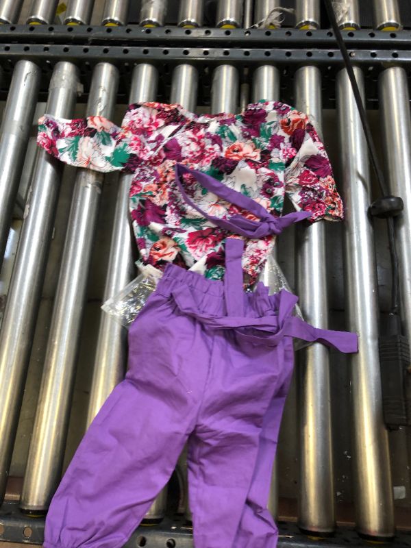 Photo 1 of Little girl's floral outfit sz 2T