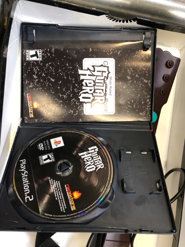Photo 1 of Guitar Hero (Bundle with Guitar) FOR PS2

