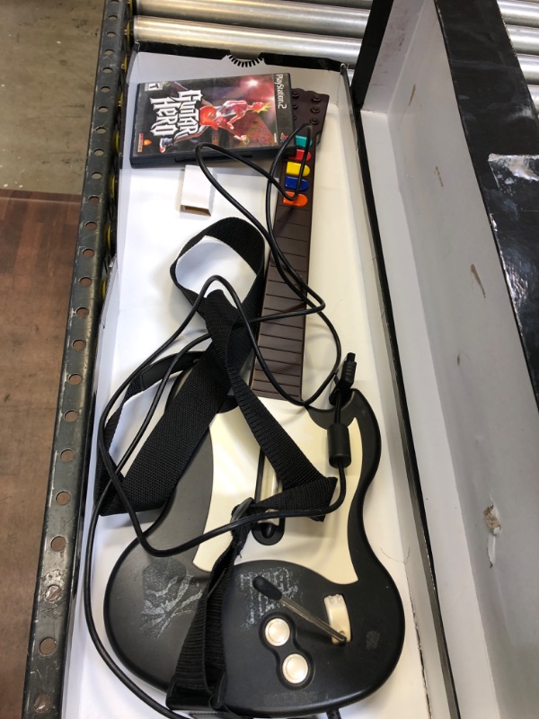 Photo 1 of Guitar Hero (Bundle with Guitar) FOR PS2
