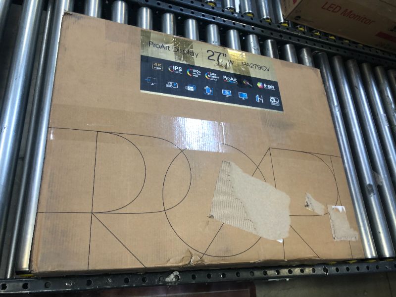 Photo 1 of Dell UltraSharp U2719D - LED Monitor - 27" 60Hz