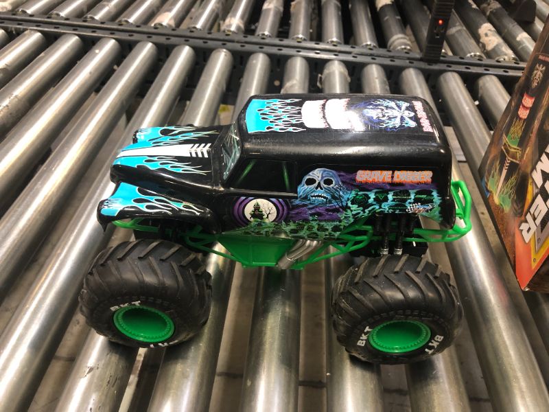 Photo 3 of Monster Jam, Official Grave Digger Remote Control Truck 1:15 Scale, 2.4GHz