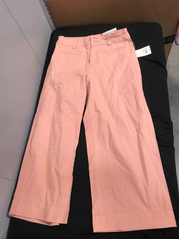 Photo 1 of Generic Pink Wide Legged Crop Pants. Small