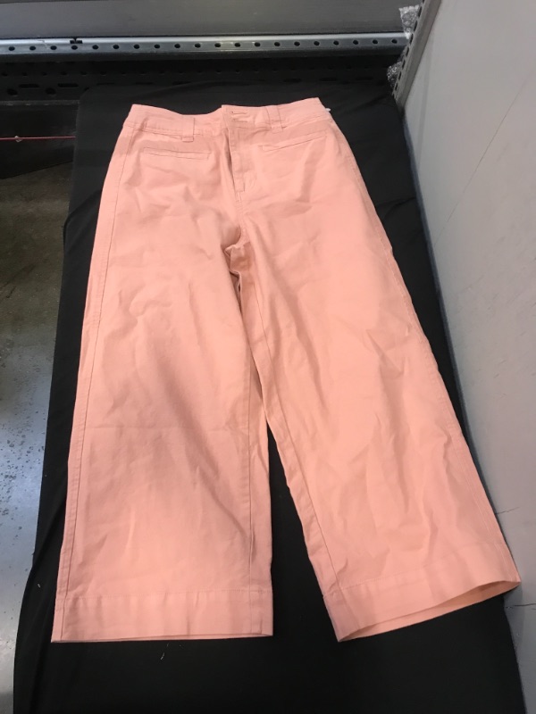 Photo 1 of Generic Stretch Elastizado Pants Coral. Size 6