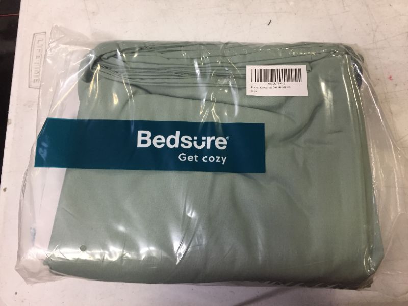 Photo 2 of Bedsure Green Duvet Covers Queen Size - Brushed Microfiber Soft Queen Duvet Cover Set 3 Pieces with Zipper Closure, 1 Duvet Cover 90x90 inches and 2 Pillow Shams