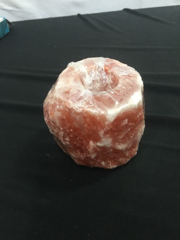 Photo 1 of Himalayan salt lamp