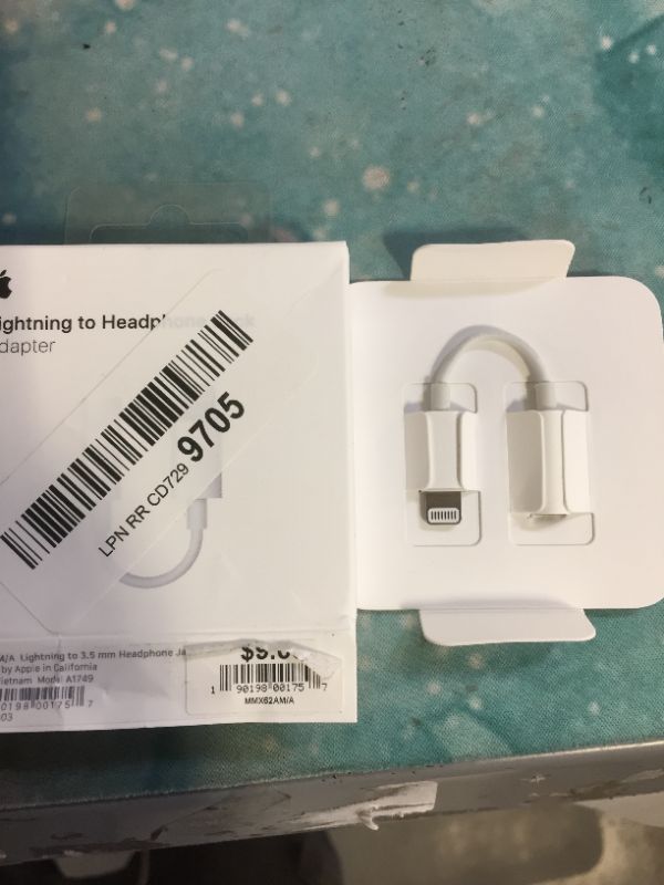 Photo 1 of apple lightning to headphone adapter 