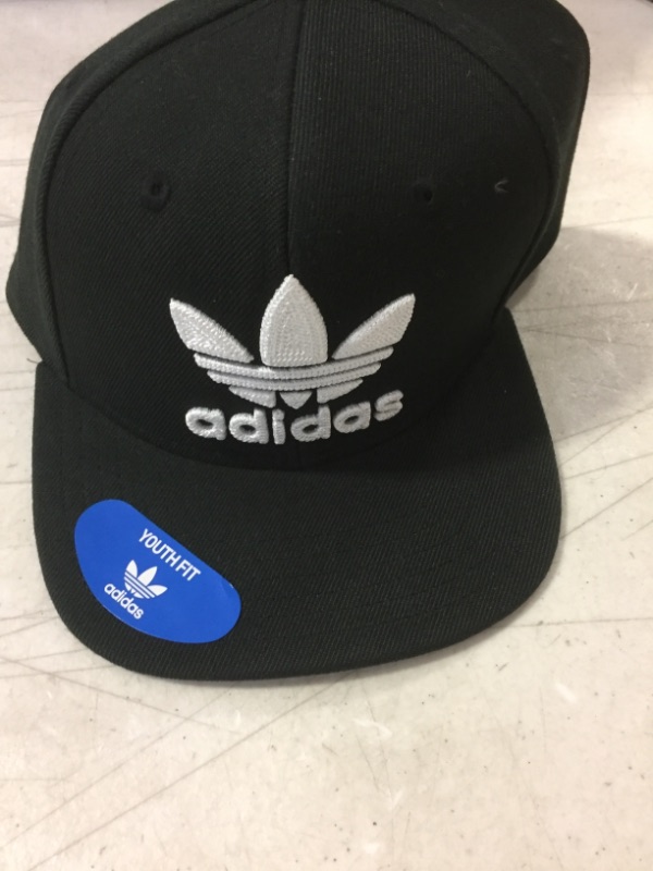 Photo 2 of adidas Originals Boys' Trefoil Chain Snapback Flatbrim Structured Snapback Cap