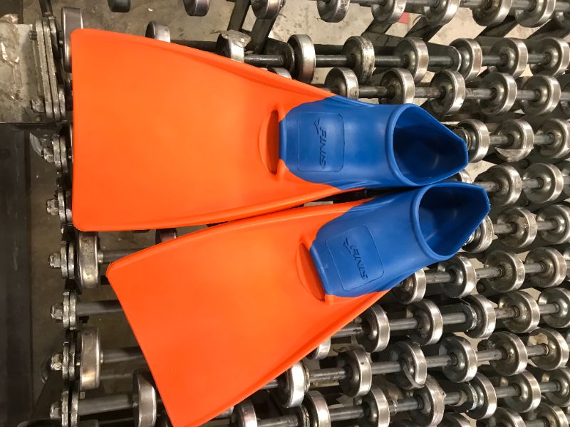 Photo 2 of FINIS Long Floating Fins for Swimming and Snorkeling
US JR 11-1