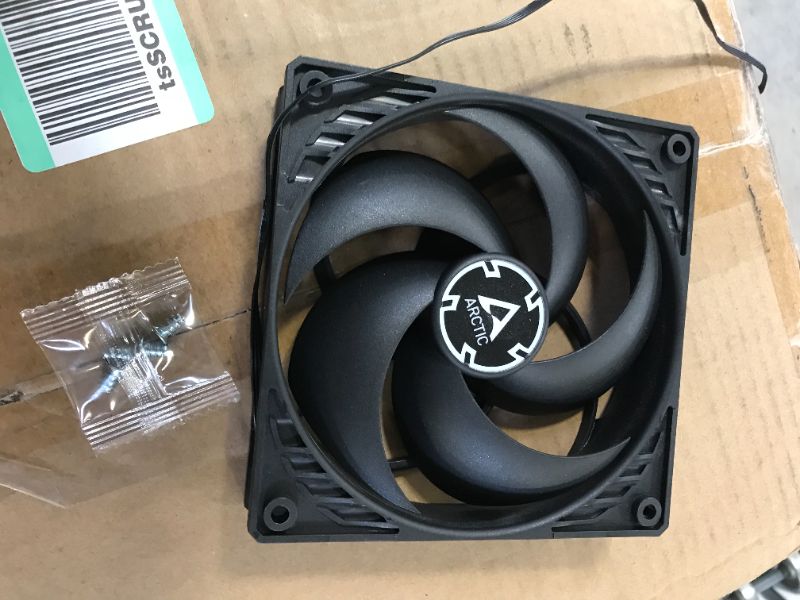 Photo 3 of ARCTIC P12 PWM - 120 mm Case Fan with PWM, Pressure-optimised, Very quiet motor, Computer, Fan Speed: 200-1800 RPM - Black/Black
